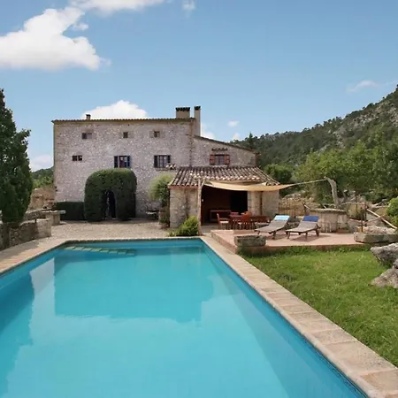 Guillo Villa *